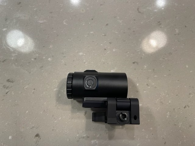 Trijicon 3x magnifier model 2600001