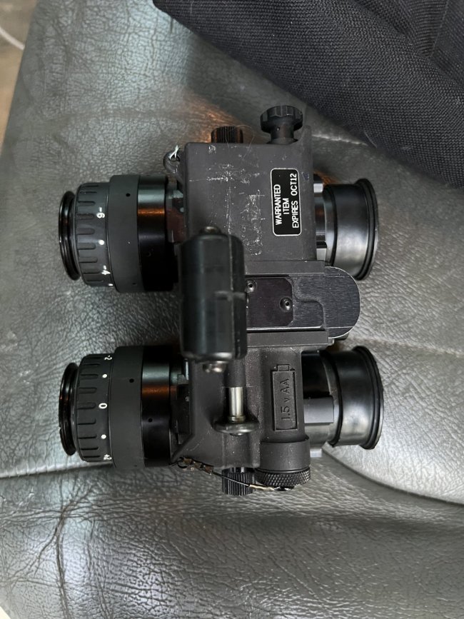 Pvs-23 night vision goggles