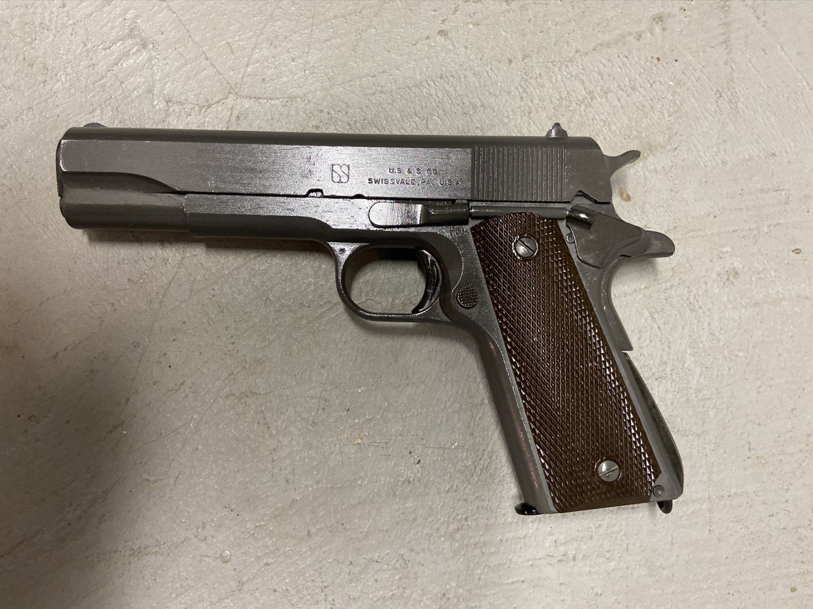 pistol-45apc-1911A1.jpeg