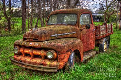 rusty pickup truck.jpg