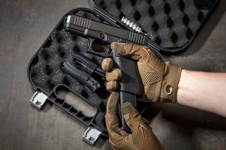 GLOCK-45-brand-new-Crossover-Pistol-in-9mm-Luger.jpg