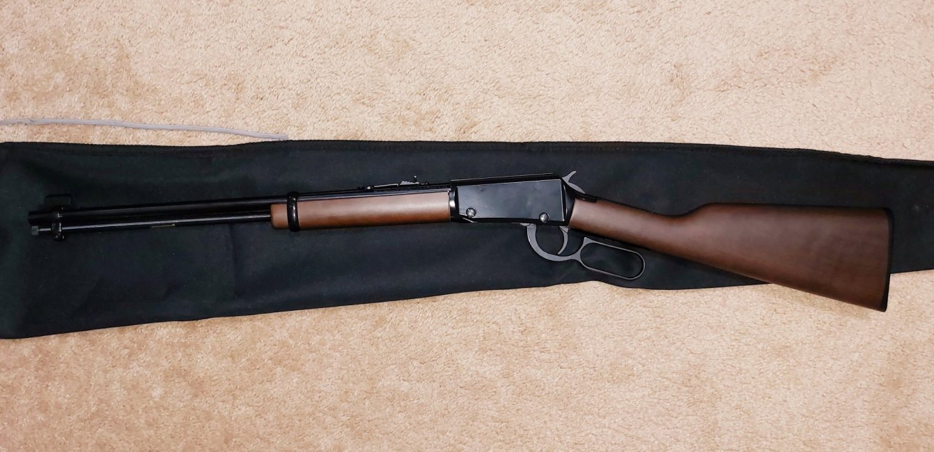 Henry lever action rifle