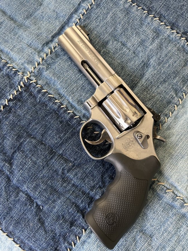 Mint Like New S&W Model 617 Revolver