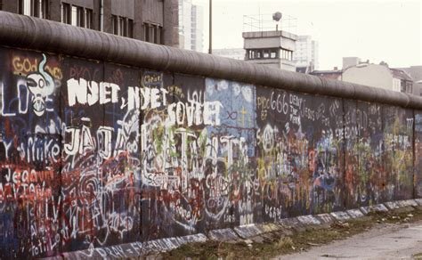 Berlin Wall.jpg