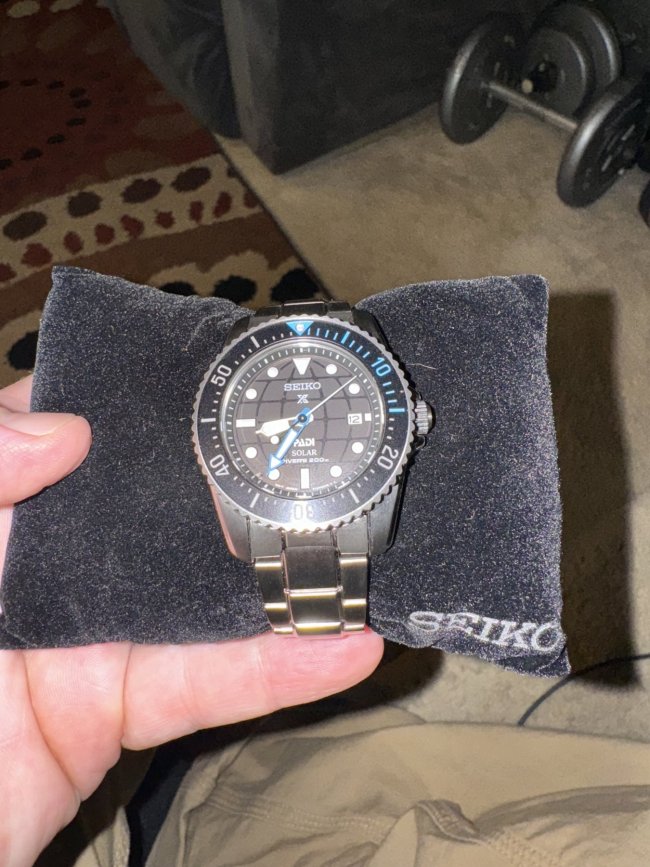 Seiko Prospex PADI Special Edition Solar Diver's Stainless Steel Watch SNE575. Like new. Full kit. 38.5mm