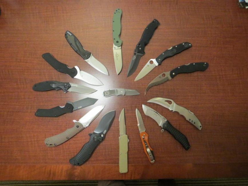 Knife Collection 2.jpg